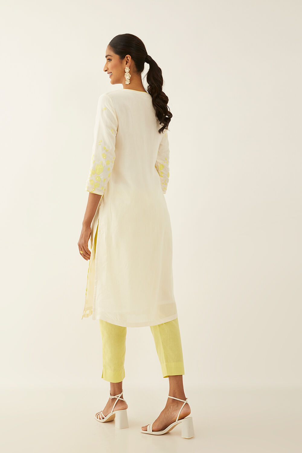 Off White Viscose Embroidered Kurta image number null