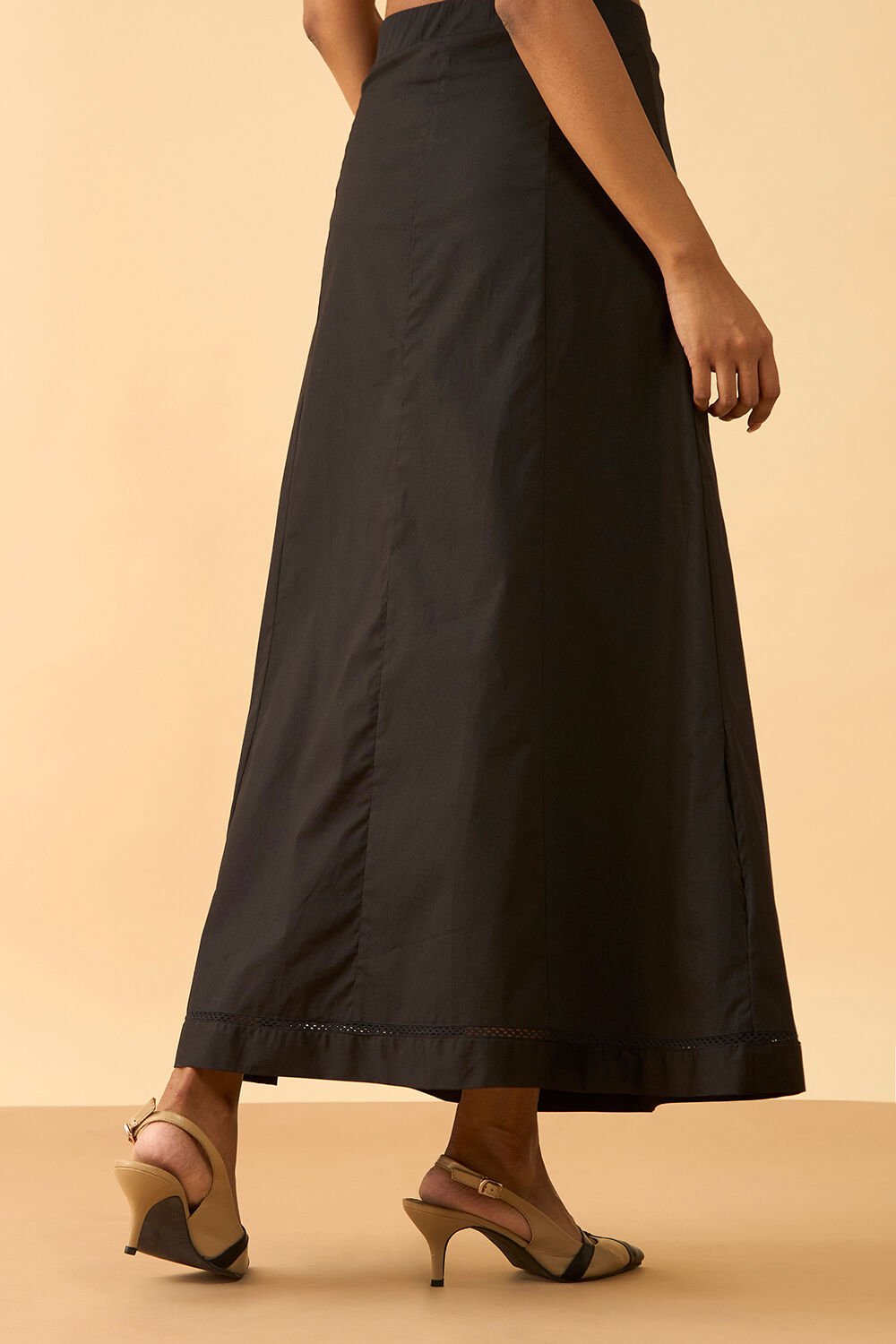 Black Woven Cotton Lycra Inskirt image number null