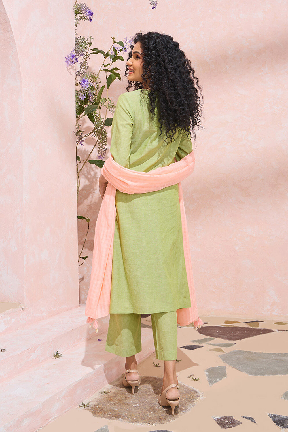 Green Cotton Embroidered Kurta Set image number null