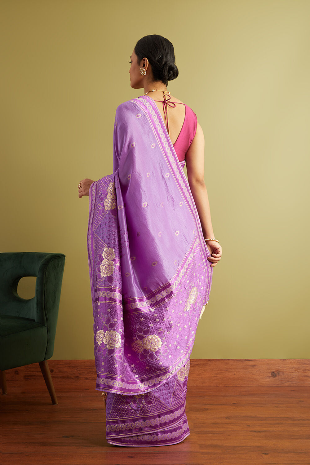 Purple Woven Viscose Luxe Saree image number null