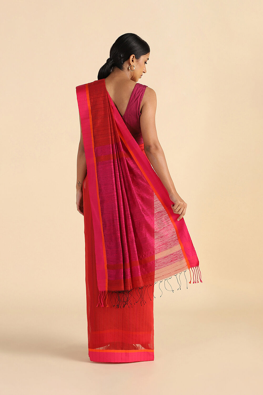 Red Handwoven Bengal Pure Silk Cotton Saree image number null