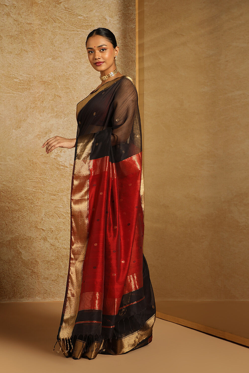 Black Kadwa Pure Silk Cotton Maheswari Saree image number null