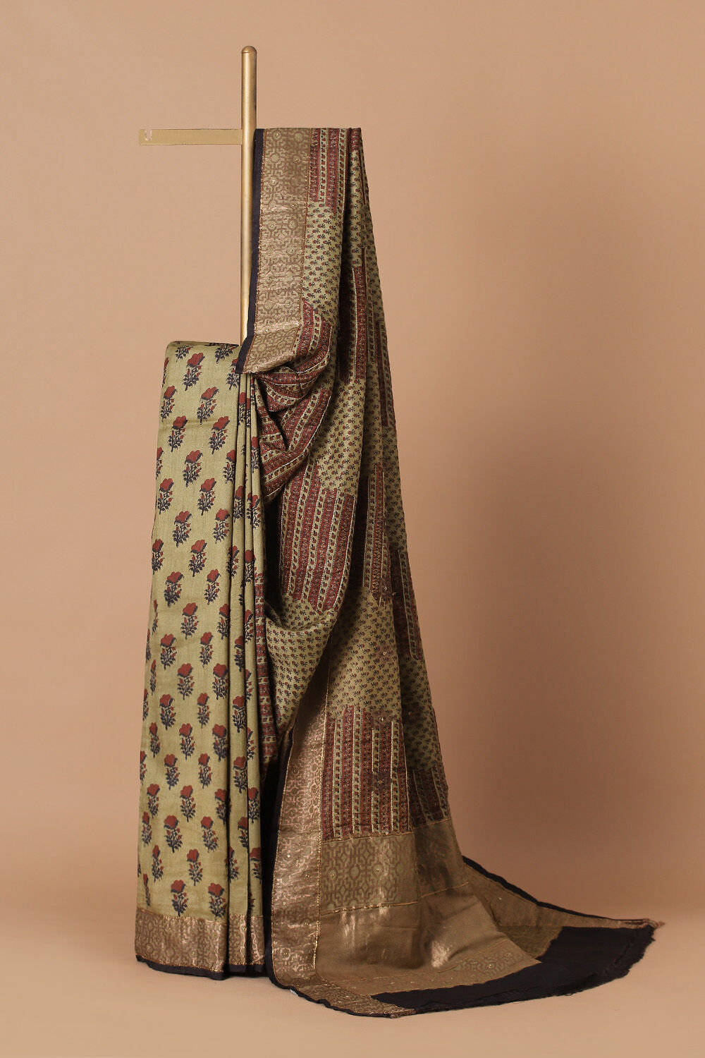 Green Pure Silk Tussar Bagru Print and Zardosi Embroidered Saree image number null