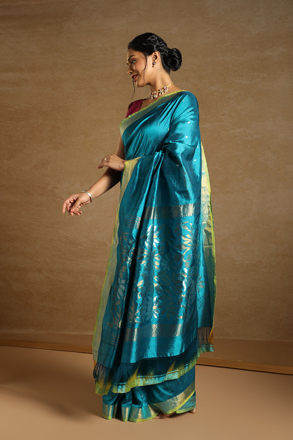 Blue Pure Silk Uppada Jamdani Saree image number null