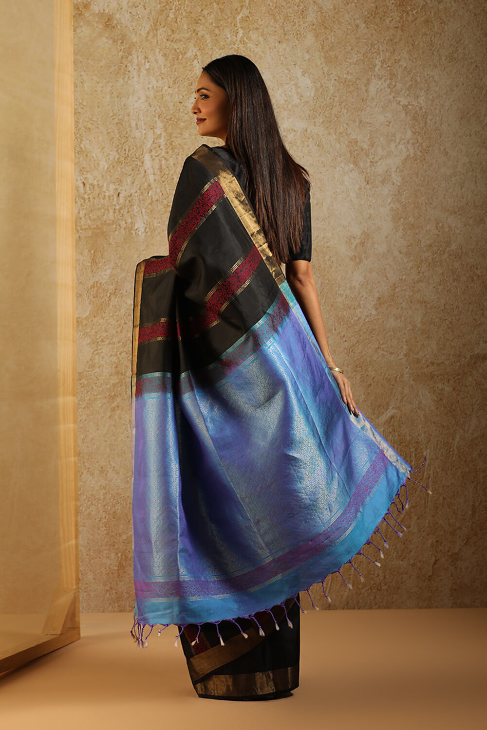 Black South Pure Silk Woven Saree image number null