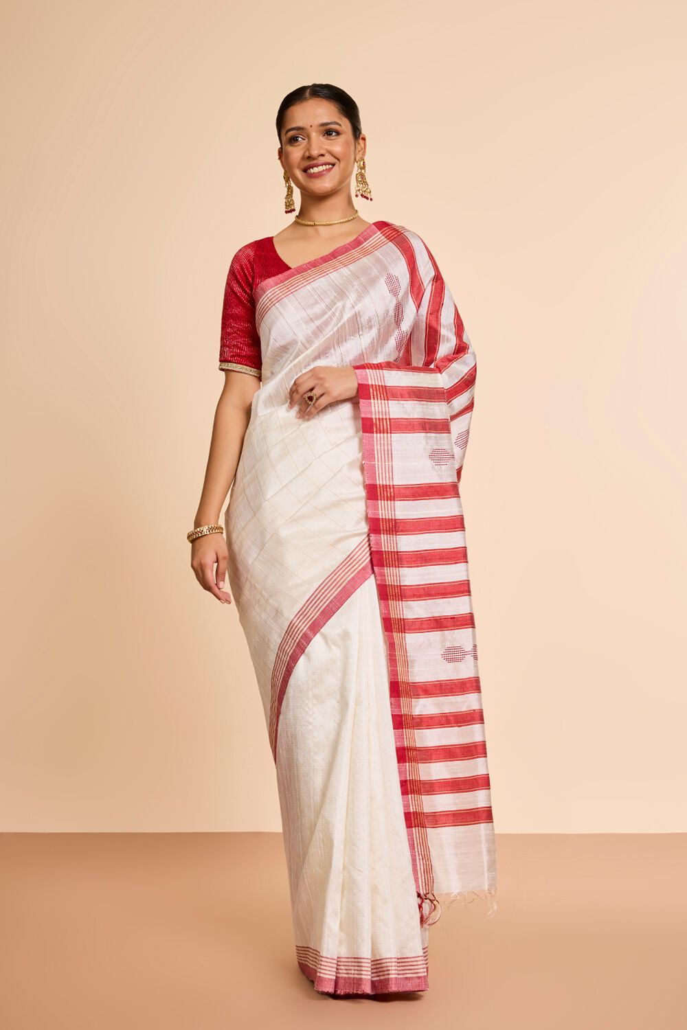 Off White Bhagalpur Woven Pure Tussar Silk Saree image number null