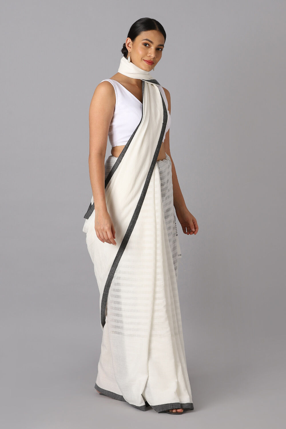 White Pure Silk Cotton Bengal Saree image number null