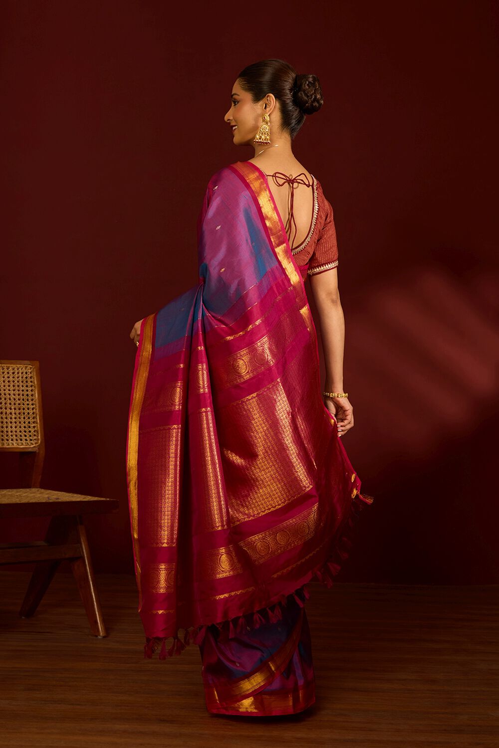 Violet Pure Silk Woven Kanjivaram Saree image number null