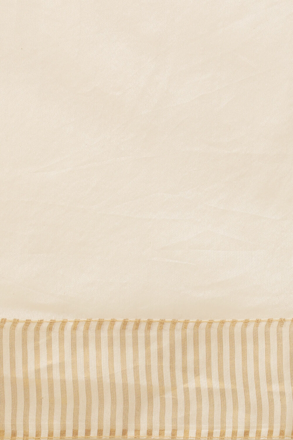 Off White Silk Cotton Embroidery Saree image number null
