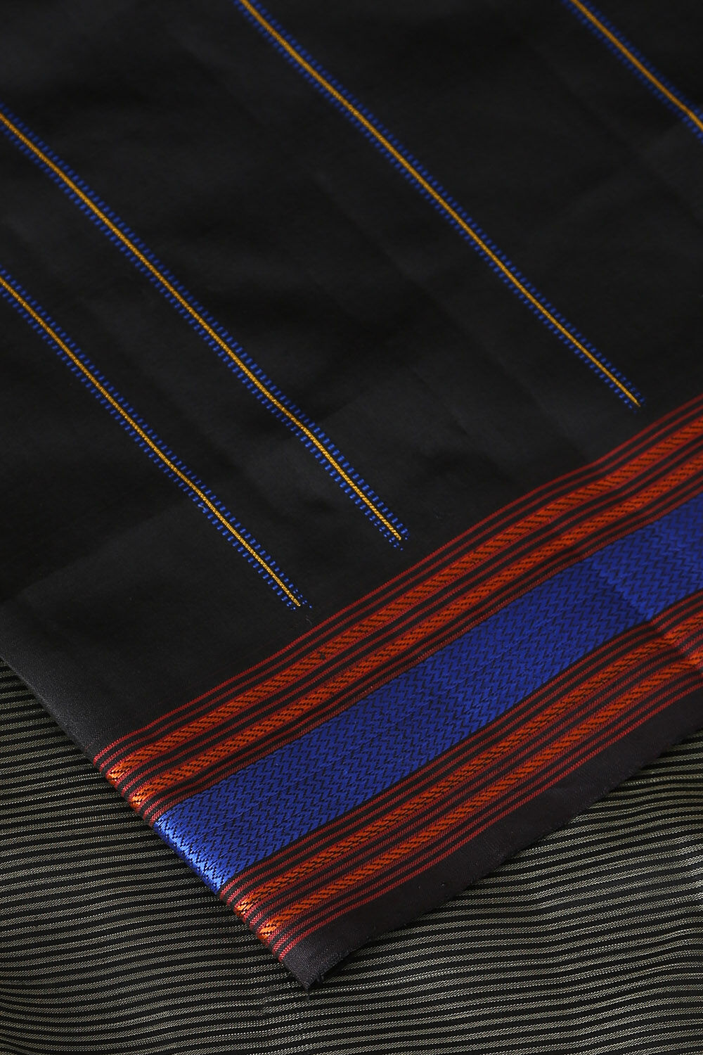 Black Pure Silk Kanjivaram Saree image number null