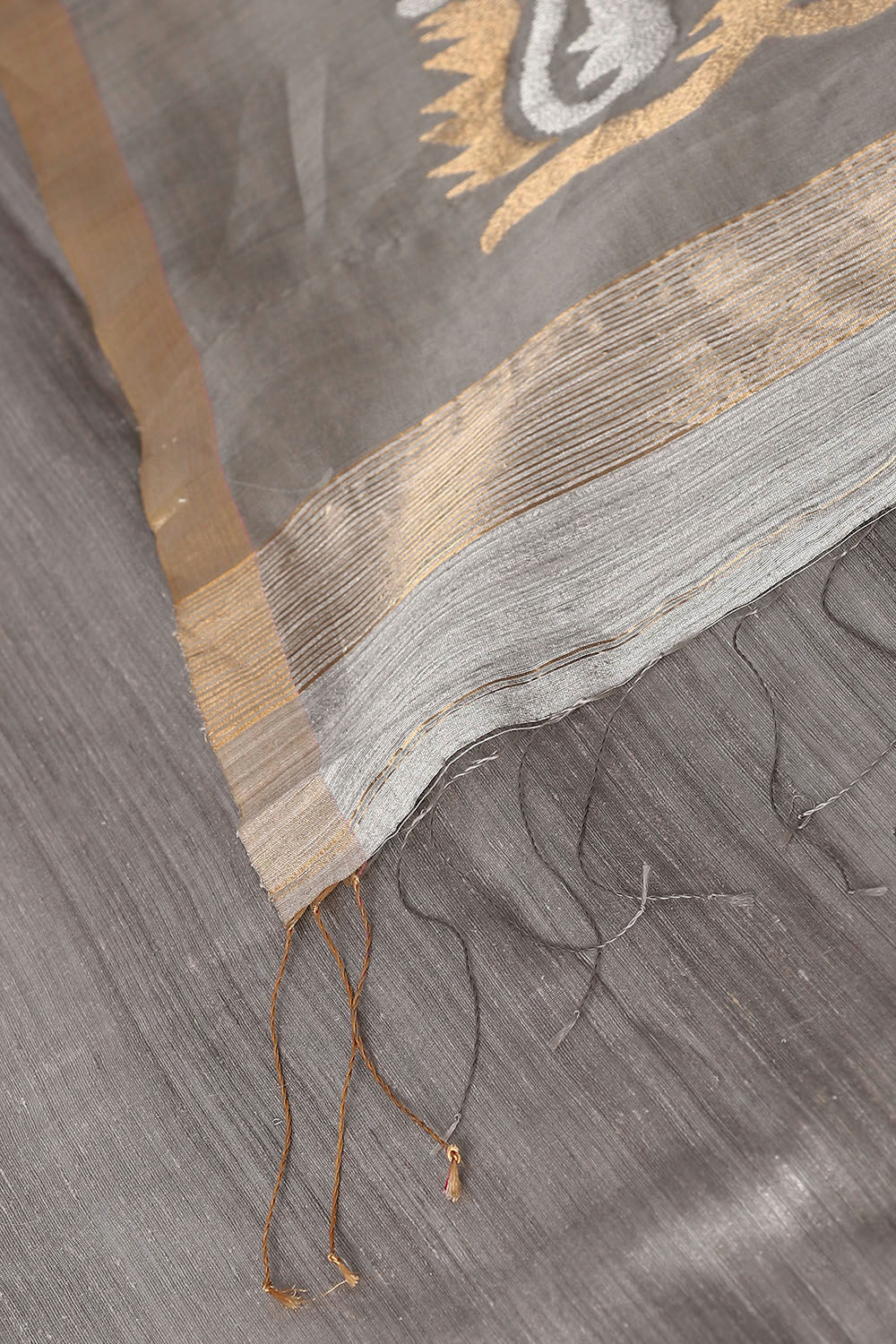 Grey Pure Silk Vanya Bengal Saree image number null
