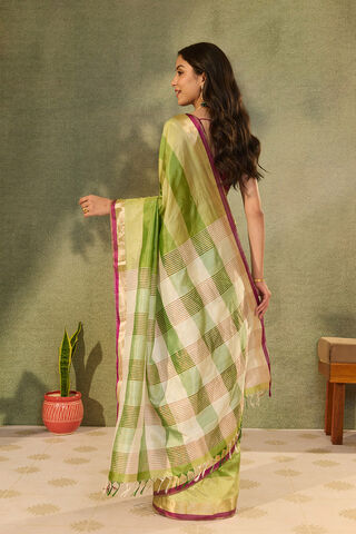 Green Woven Pure Silk Bengal Saree thumbnail image number null