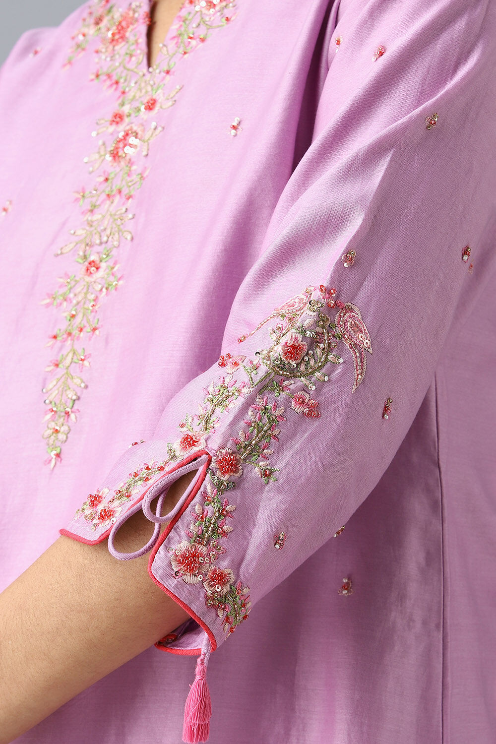 Light Violet Embroidered Silk Cotton Kurta Set image number null