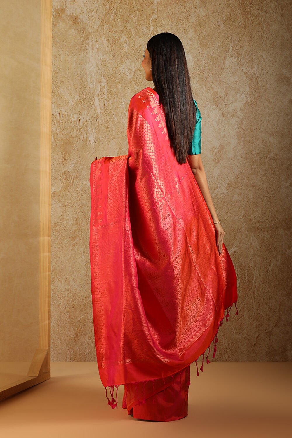 Red South Pure Silk Woven Saree image number null