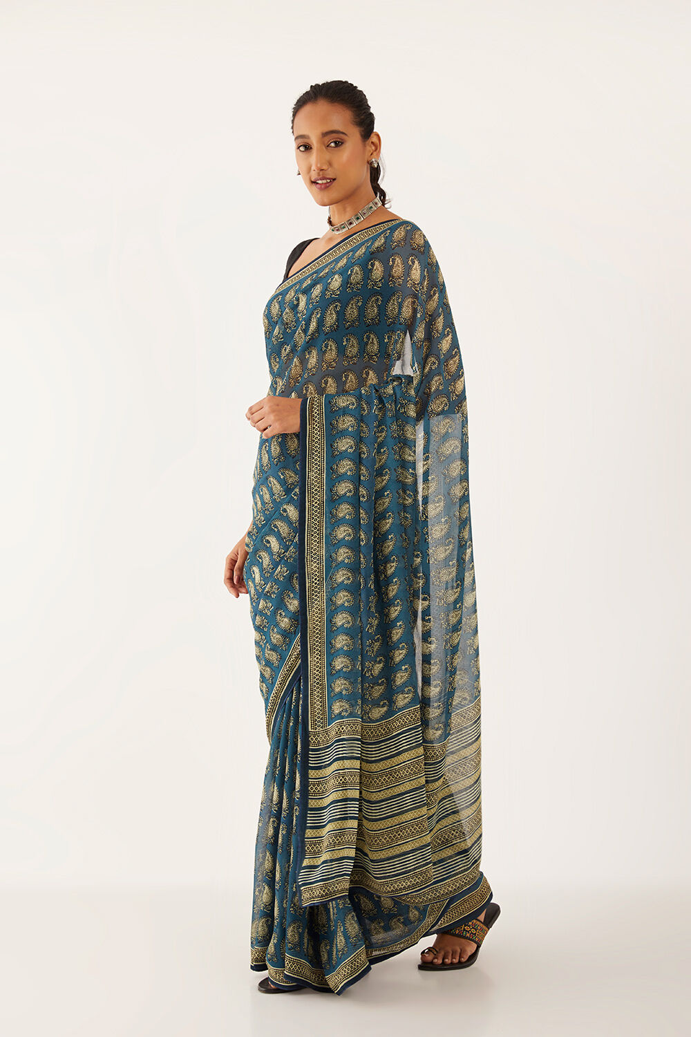 Grey Viscose Georgette Digital Printed  Saree image number null