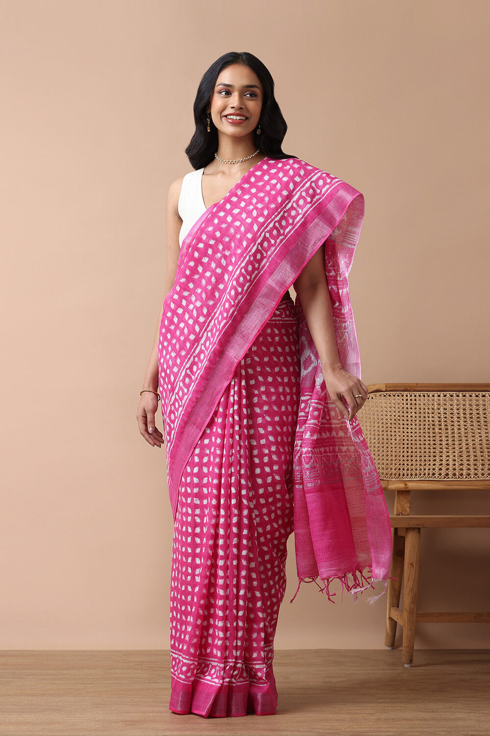 Pink Cotton Viscose Contemporary Block Printed Saree image number null