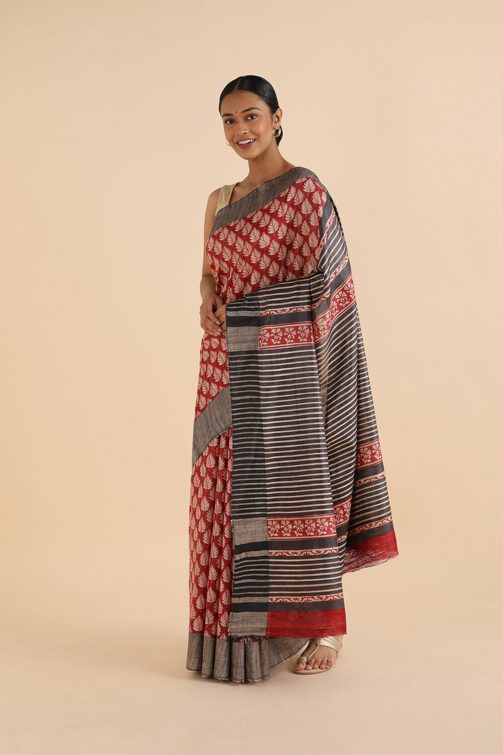 Red Pure Tussar Printed Saree image number null