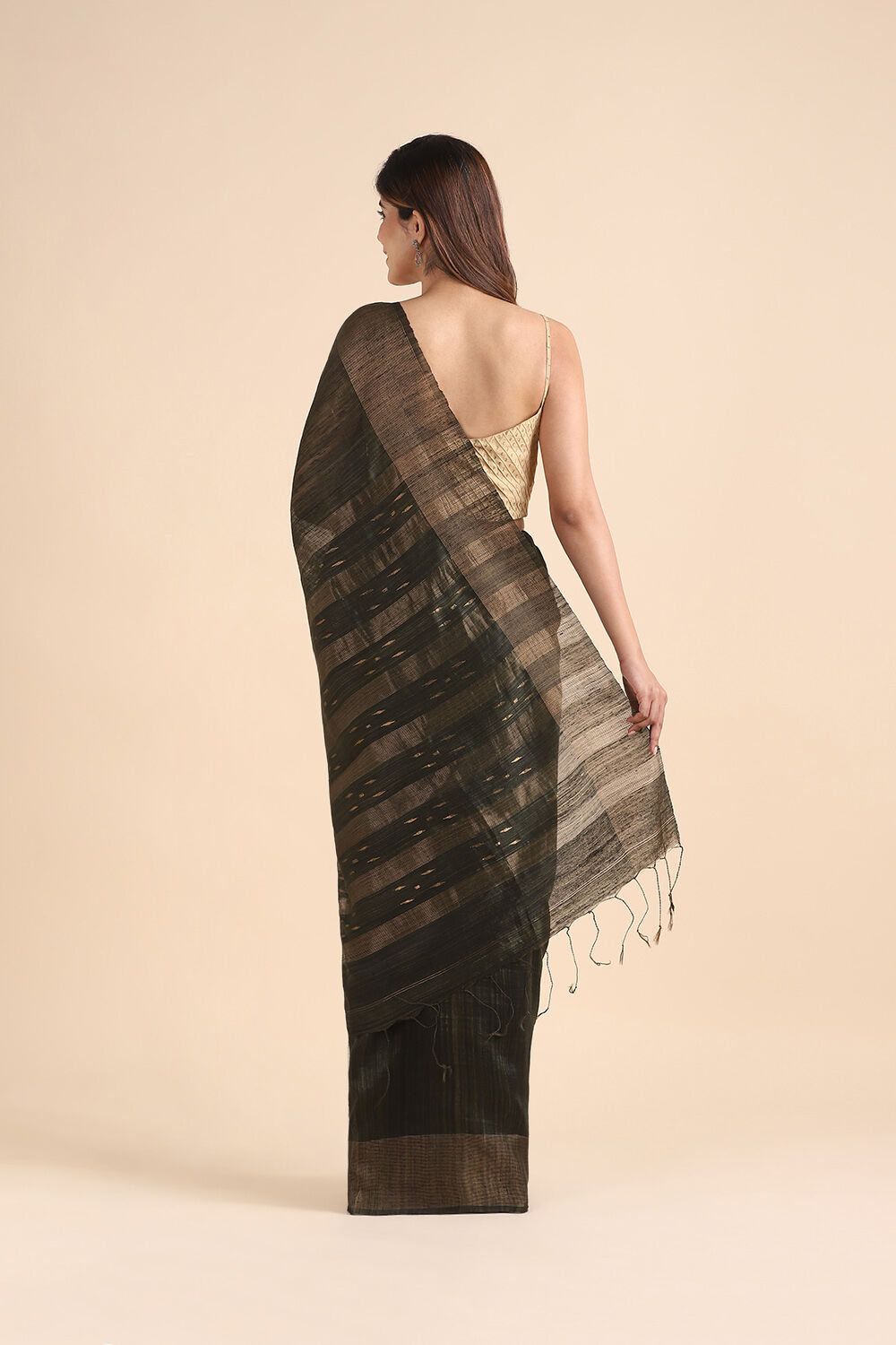 Dark Green Pure Silk Vanya Jamdani Saree image number null