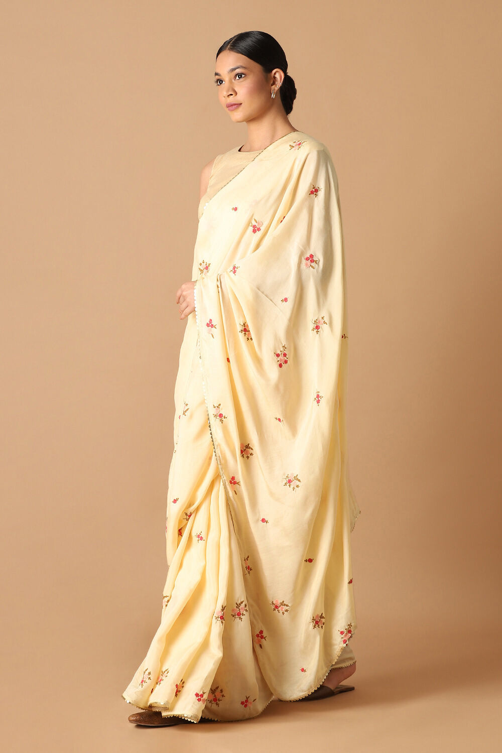 Beige Viscose Embroidered Saree image number null