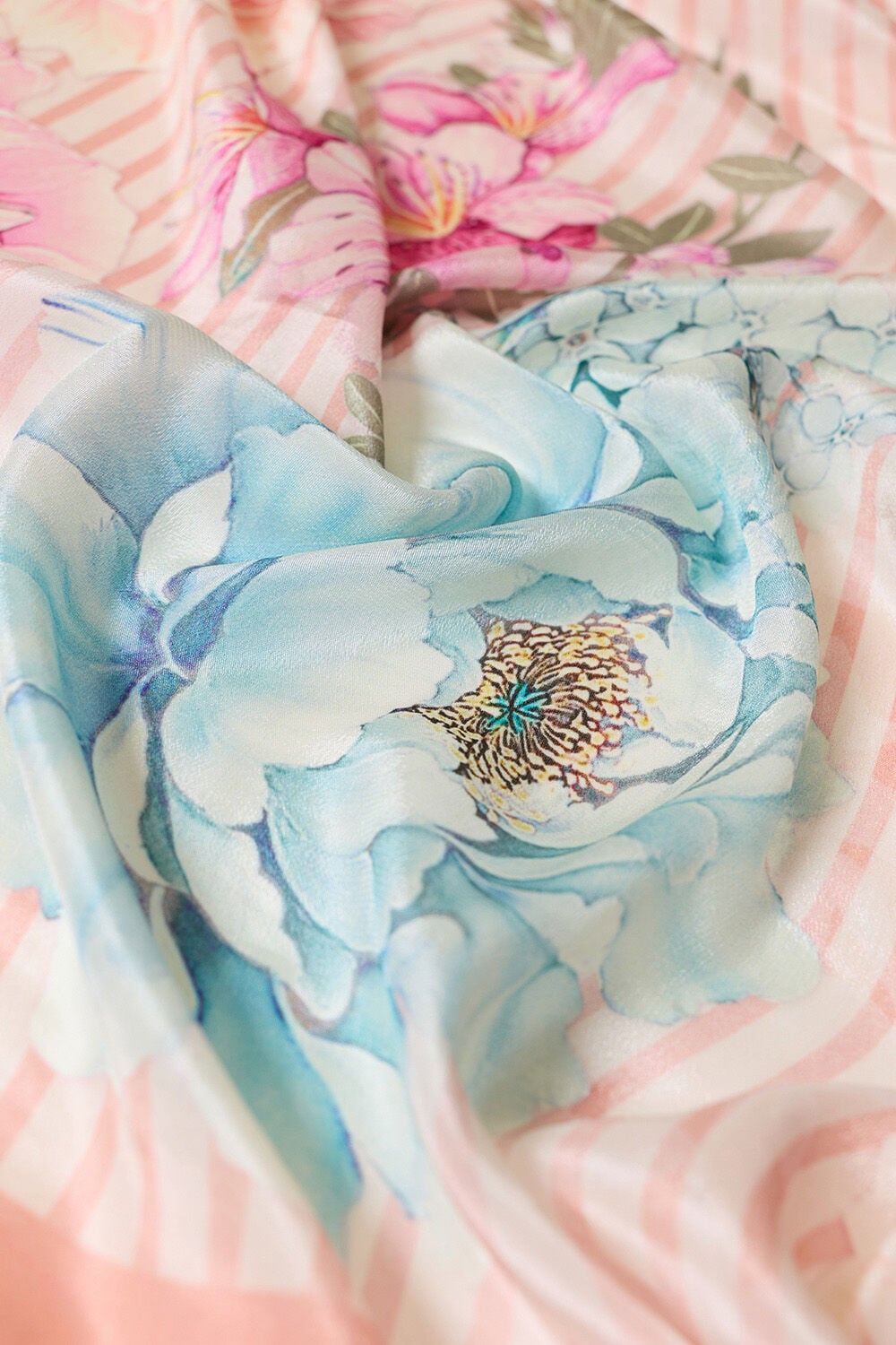 Pink   Printed Pure Viscose Saree image number null