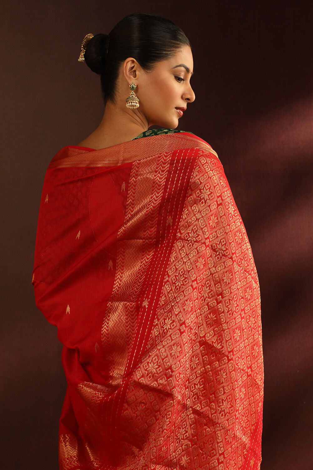 Dark Red Pure Silk Cotton Woven Maheswari Saree image number null