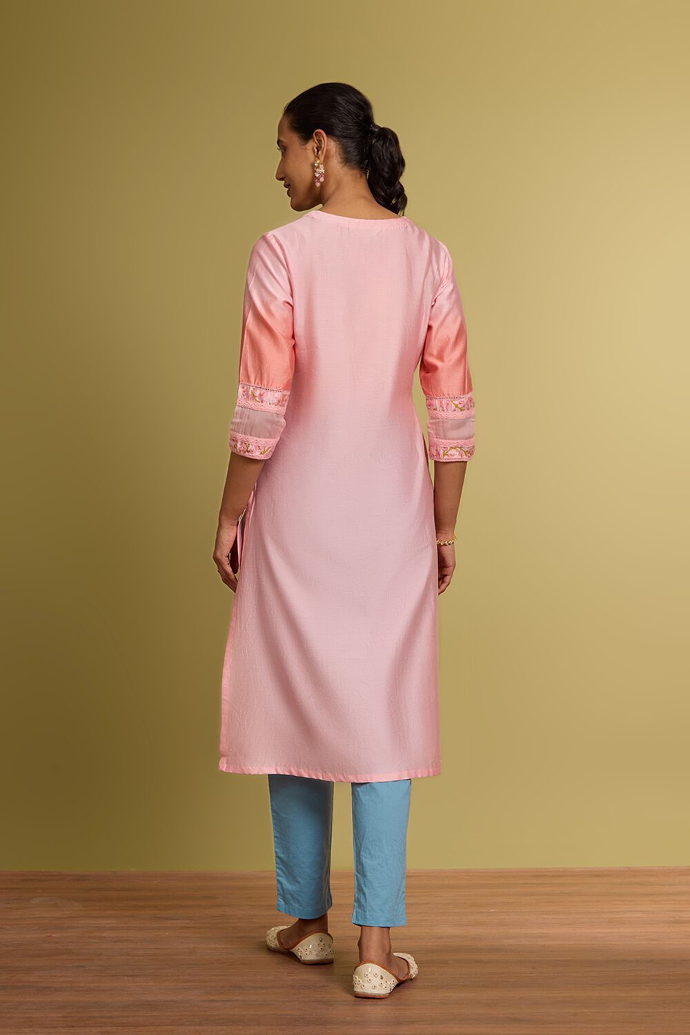 Light Pink Pure Silk Cotton Printed Embroidery Kurta image number null