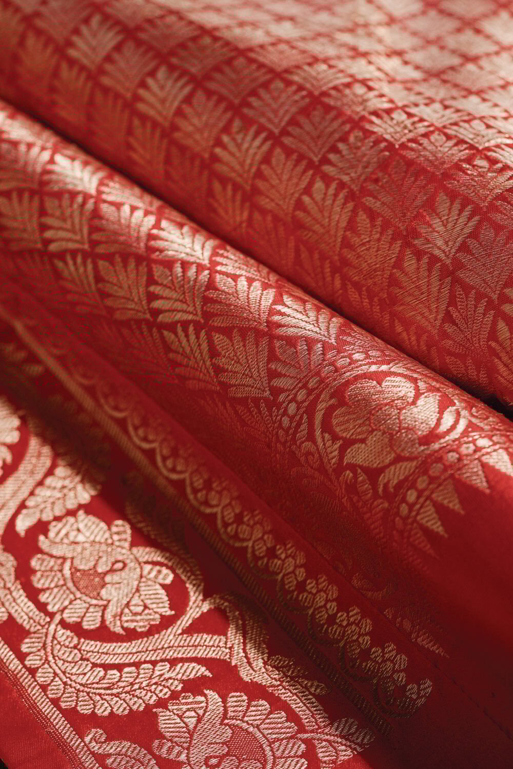 Off White Pure Silk Brocade Banarasi Saree image number null