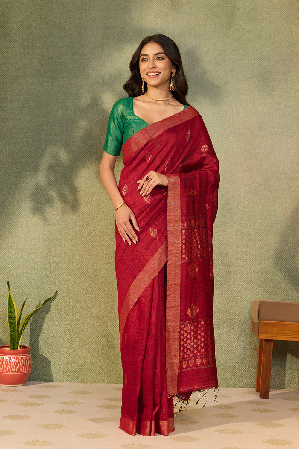 Dark Red Bengal Pure Silk Jamdani Saree image number null