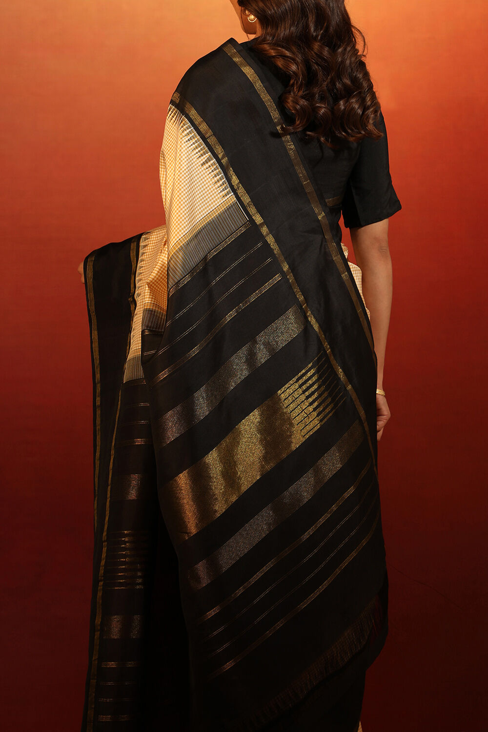 Yellow Woven Pure Silk Kanjivaram Saree image number null