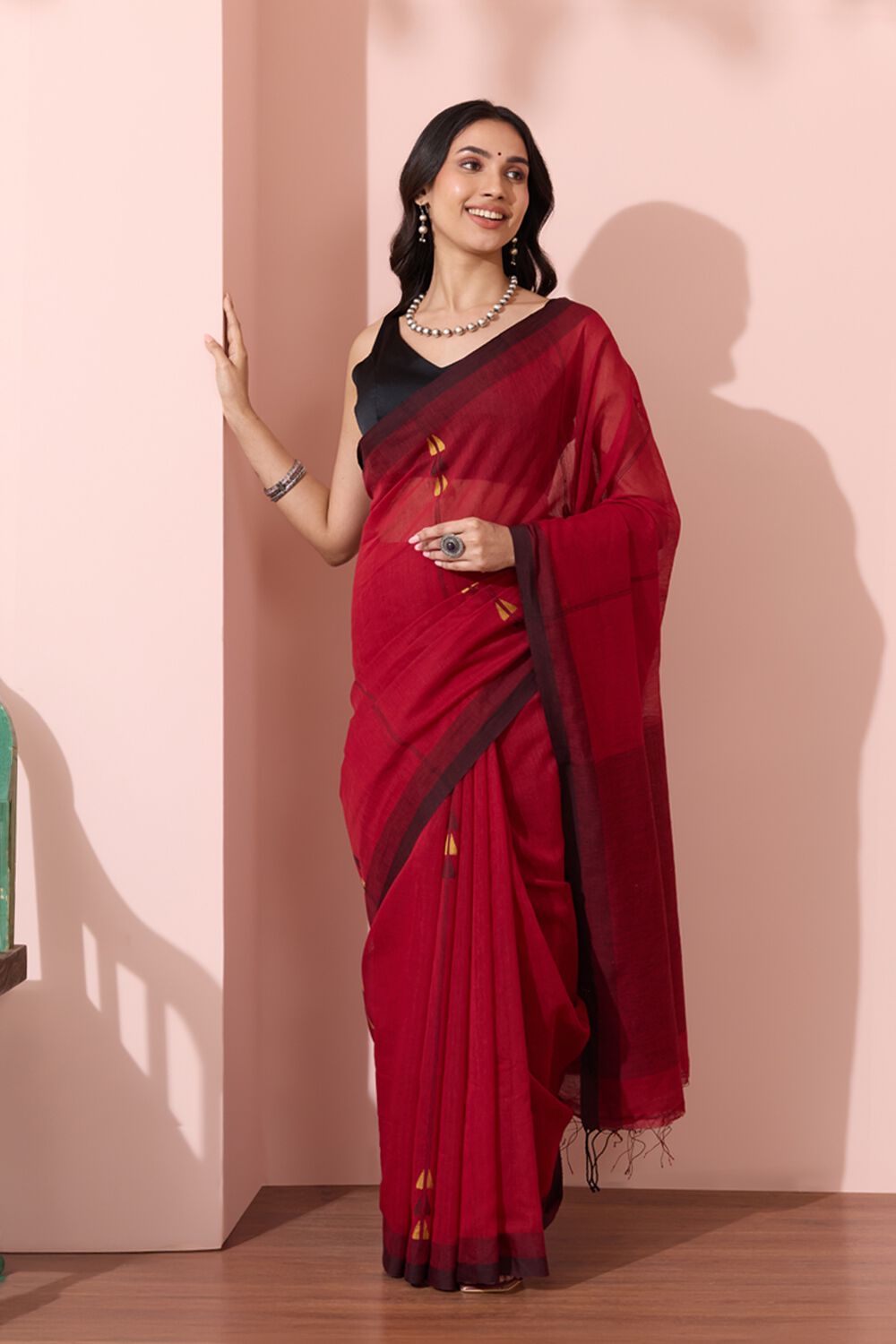 Dark Red Bengal Pure Silk Cotton Jamdani Saree image number null
