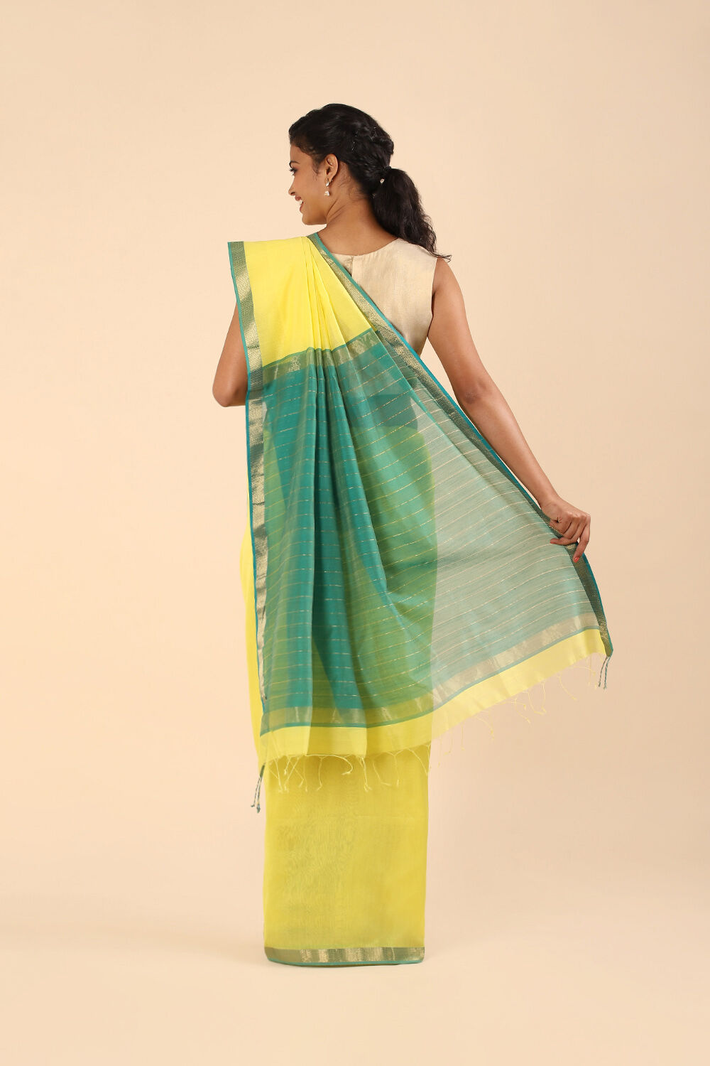 Yellow Pure Silk Cotton Maheswari Saree image number null