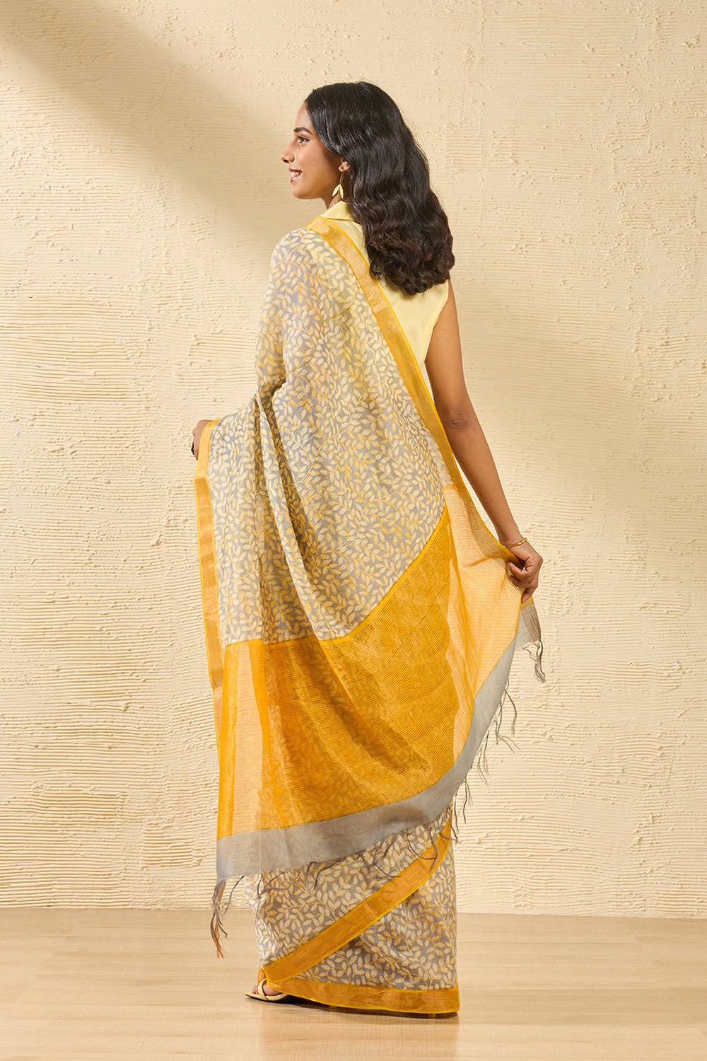 Grey Screen Printed Pure Silk Cotton Saree image number null