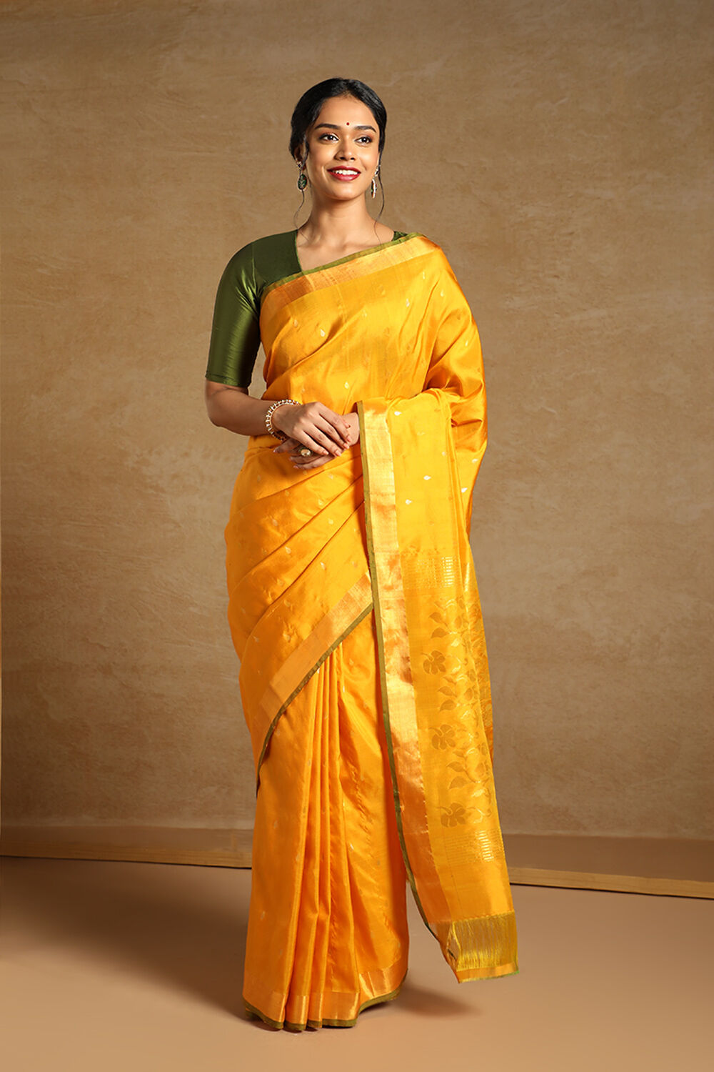 Gold Pure Silk Uppada Jamdani Saree image number null