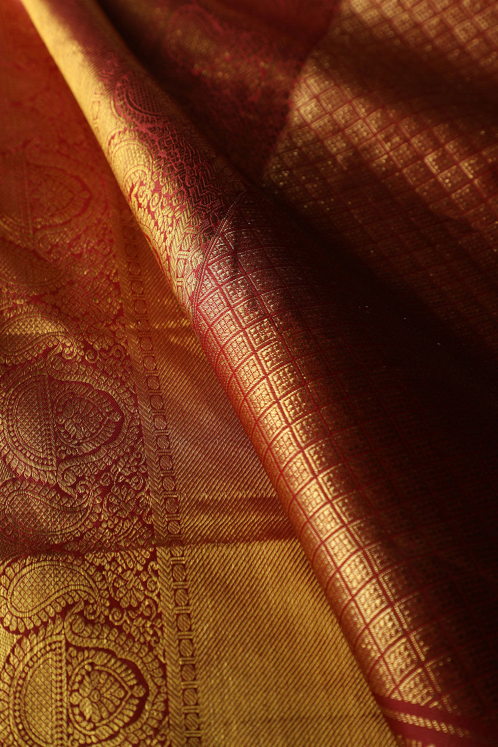 Red Woven Pure Silk Kanjivaram Saree image number null