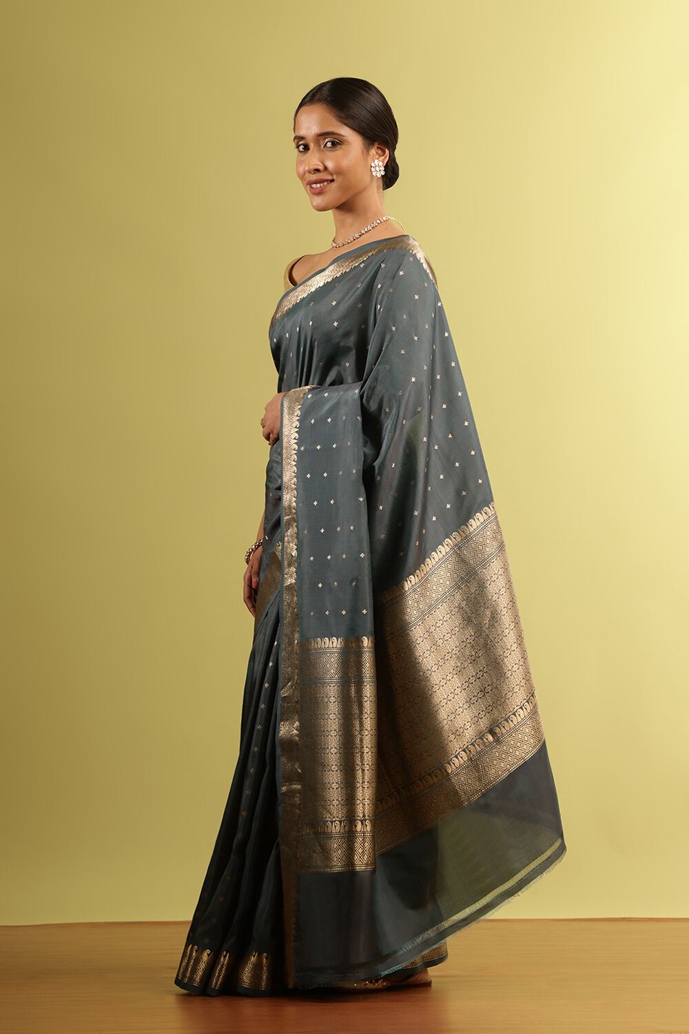 Grey Silk Viscose Woven Saree image number null