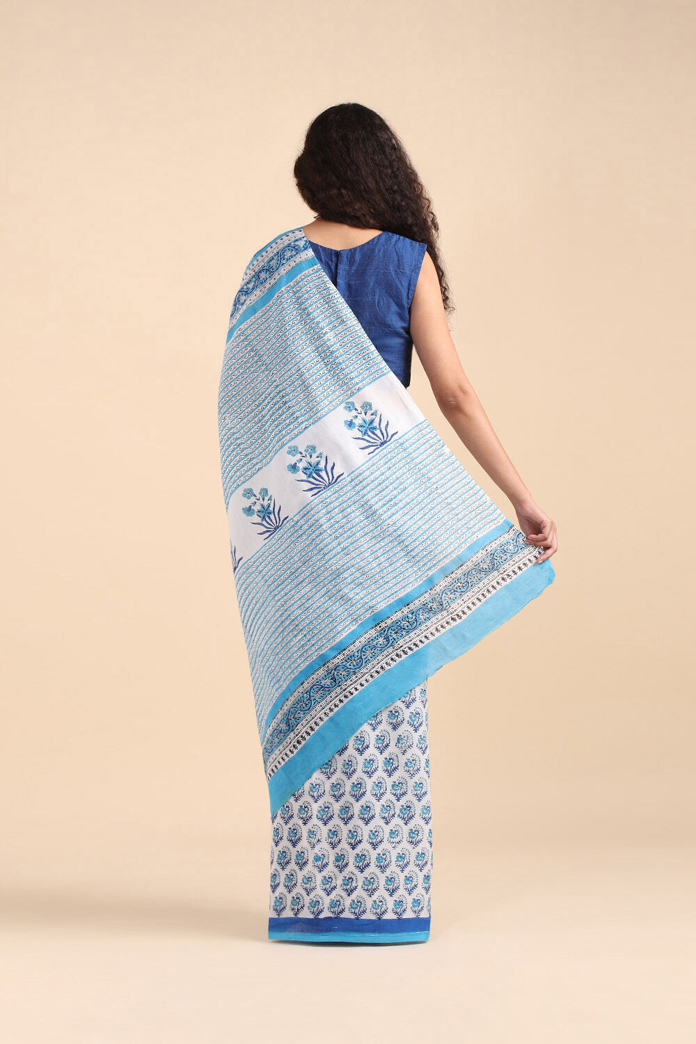 White Pure Cotton Sanganeri Printed Saree image number null