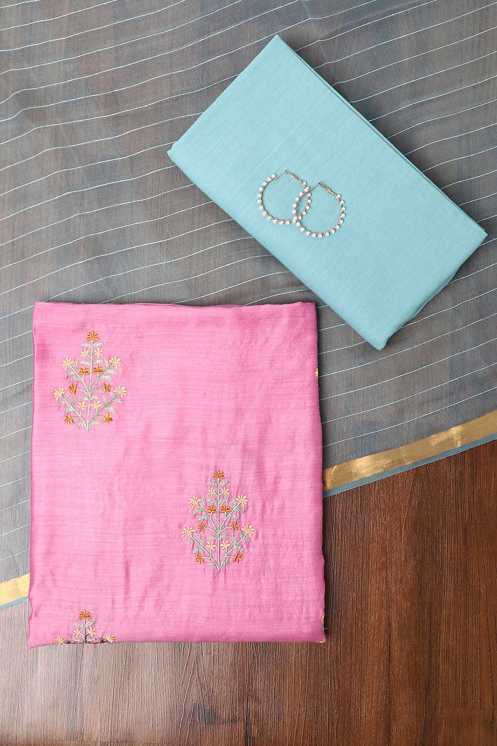 Light Green Embroidery Silk Suit image number null