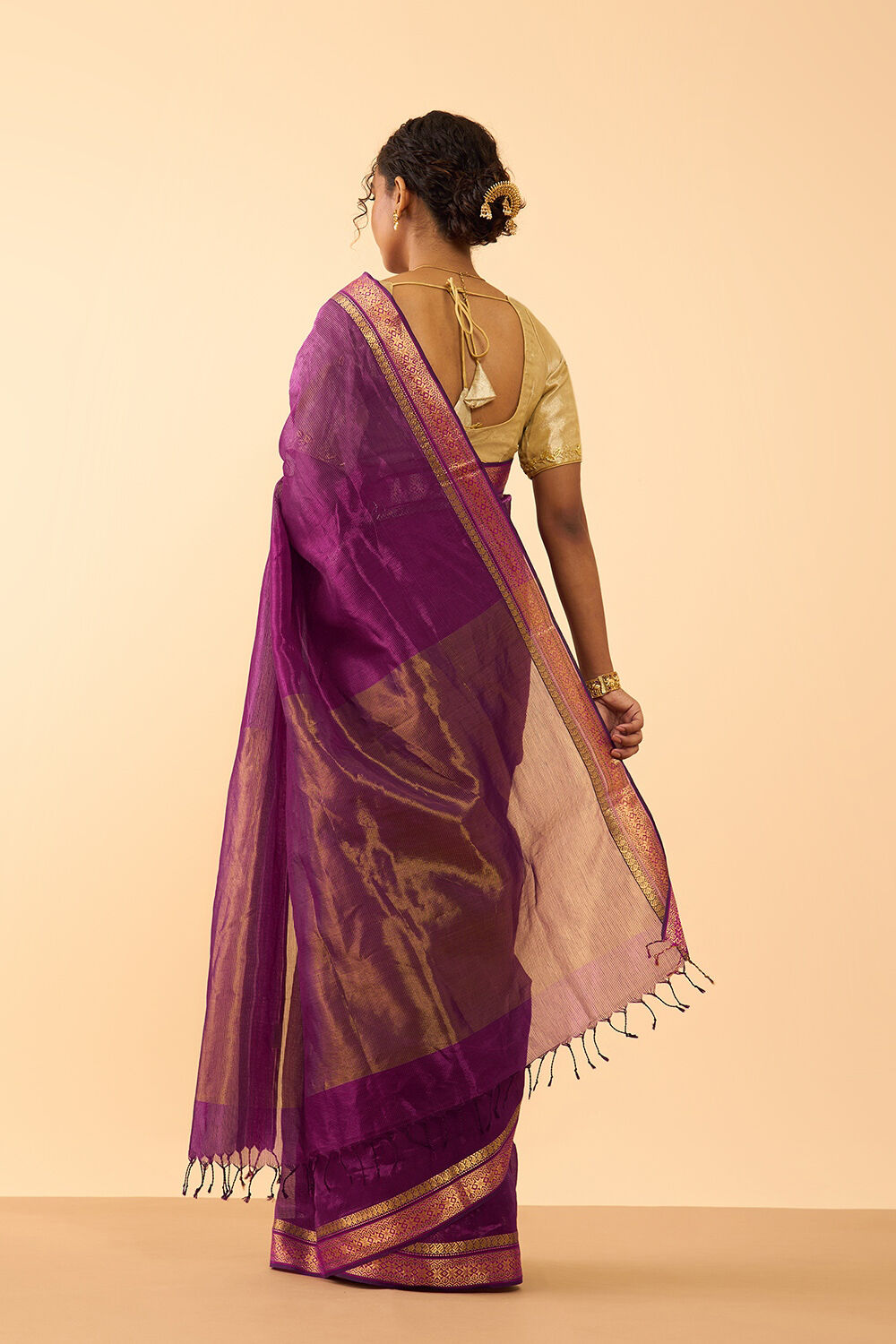 Pink Woven Pure Silk Tissue Maheshwar Saree image number null