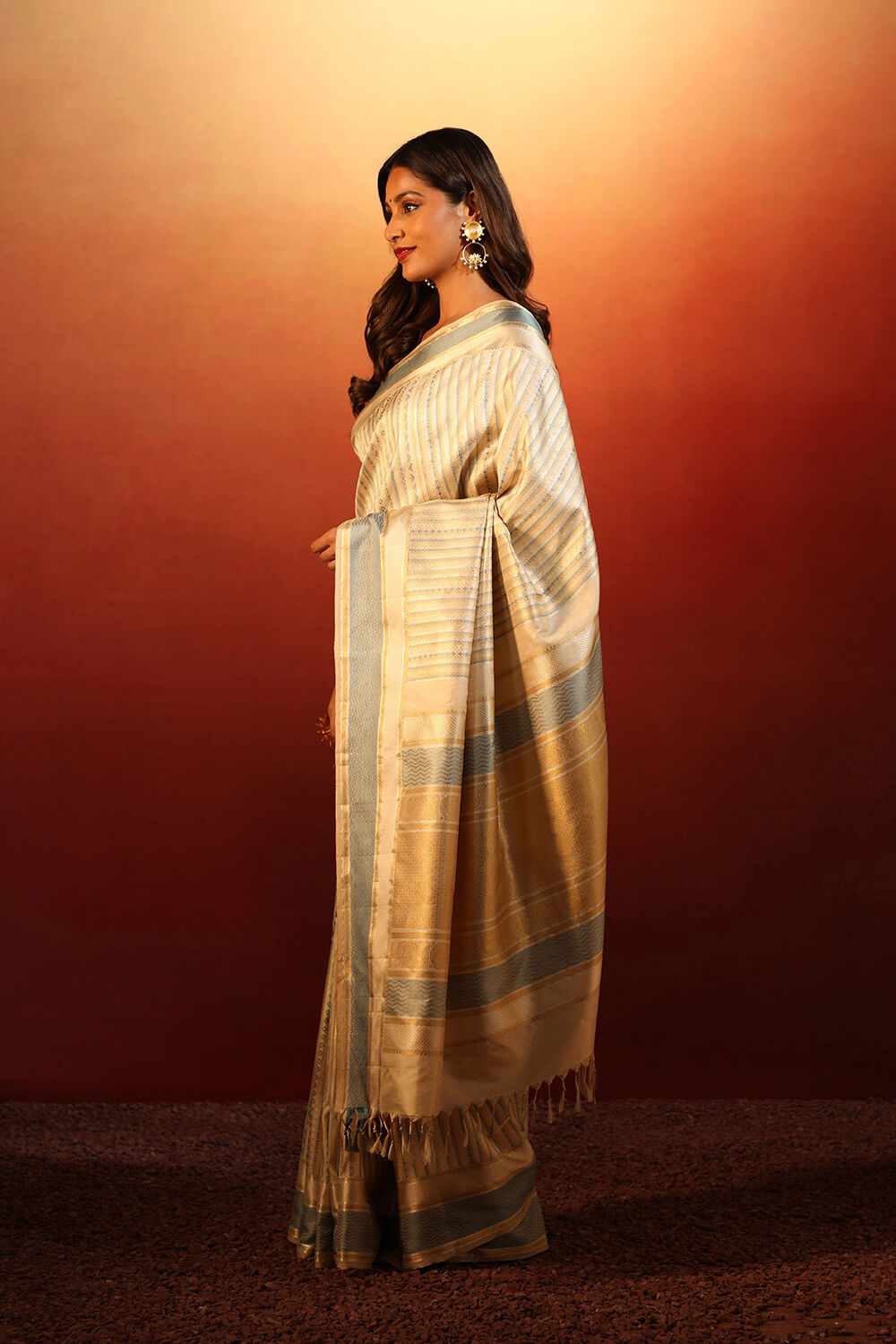 Gold Woven Pure Silk Kanjivaram Saree image number null
