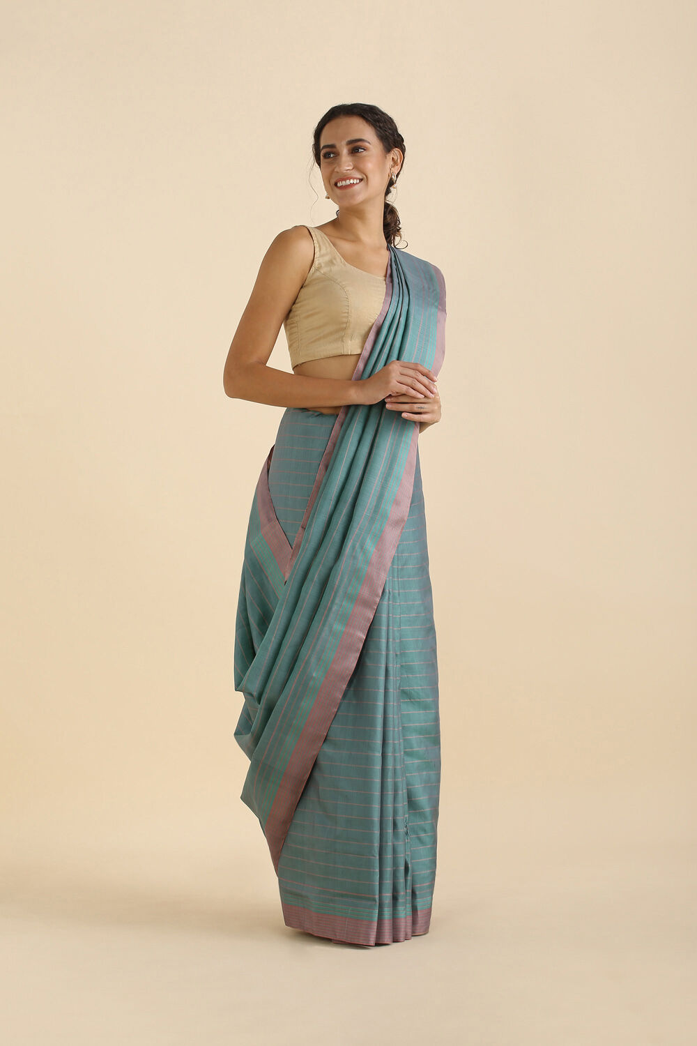 Green Pure Silk Woven Saree image number null