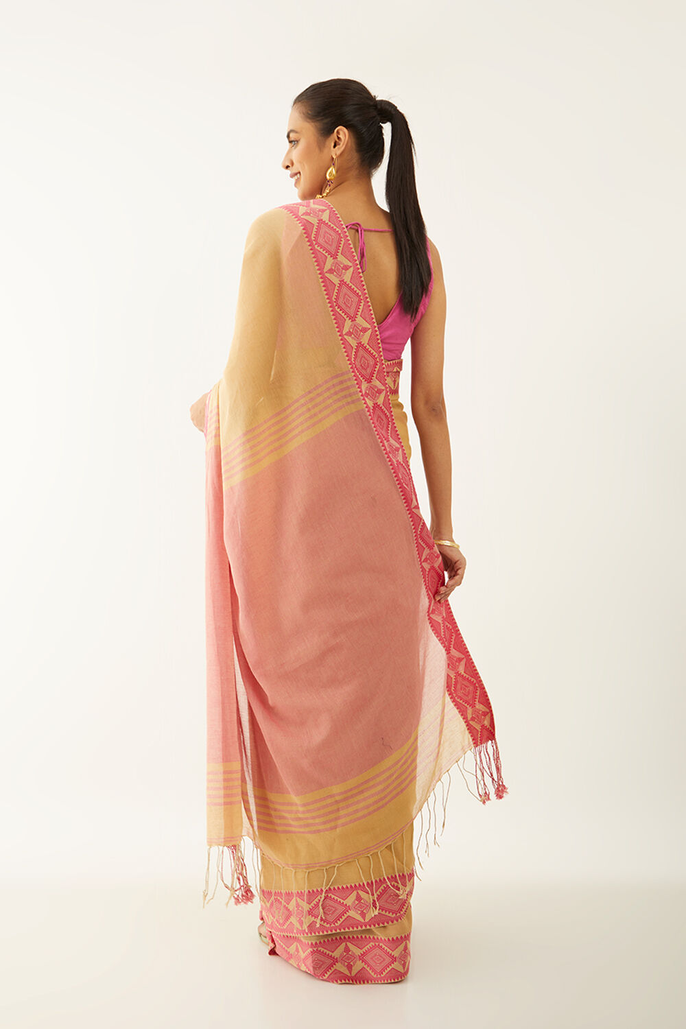 Beige Pure Cotton Woven Design Bengali Saree image number null
