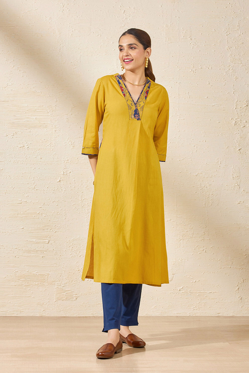 Yellow Pure Cotton Applique Kurta image number null
