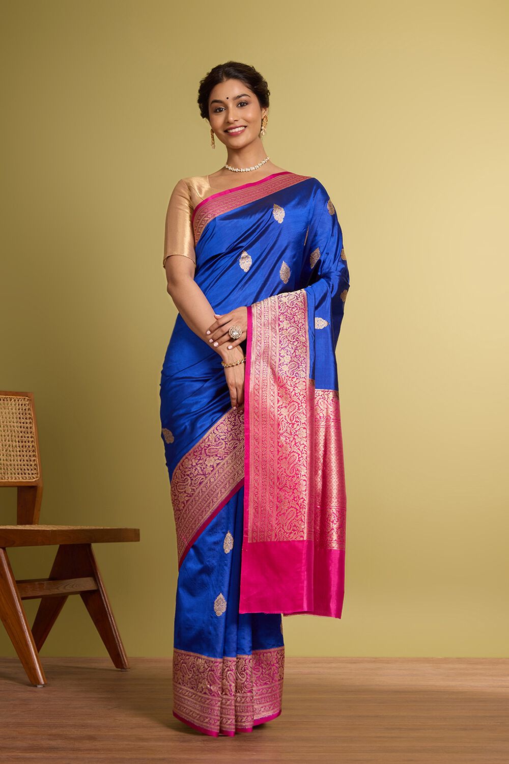 Blue Pure Silk Kadwa Banarasi Saree image number null