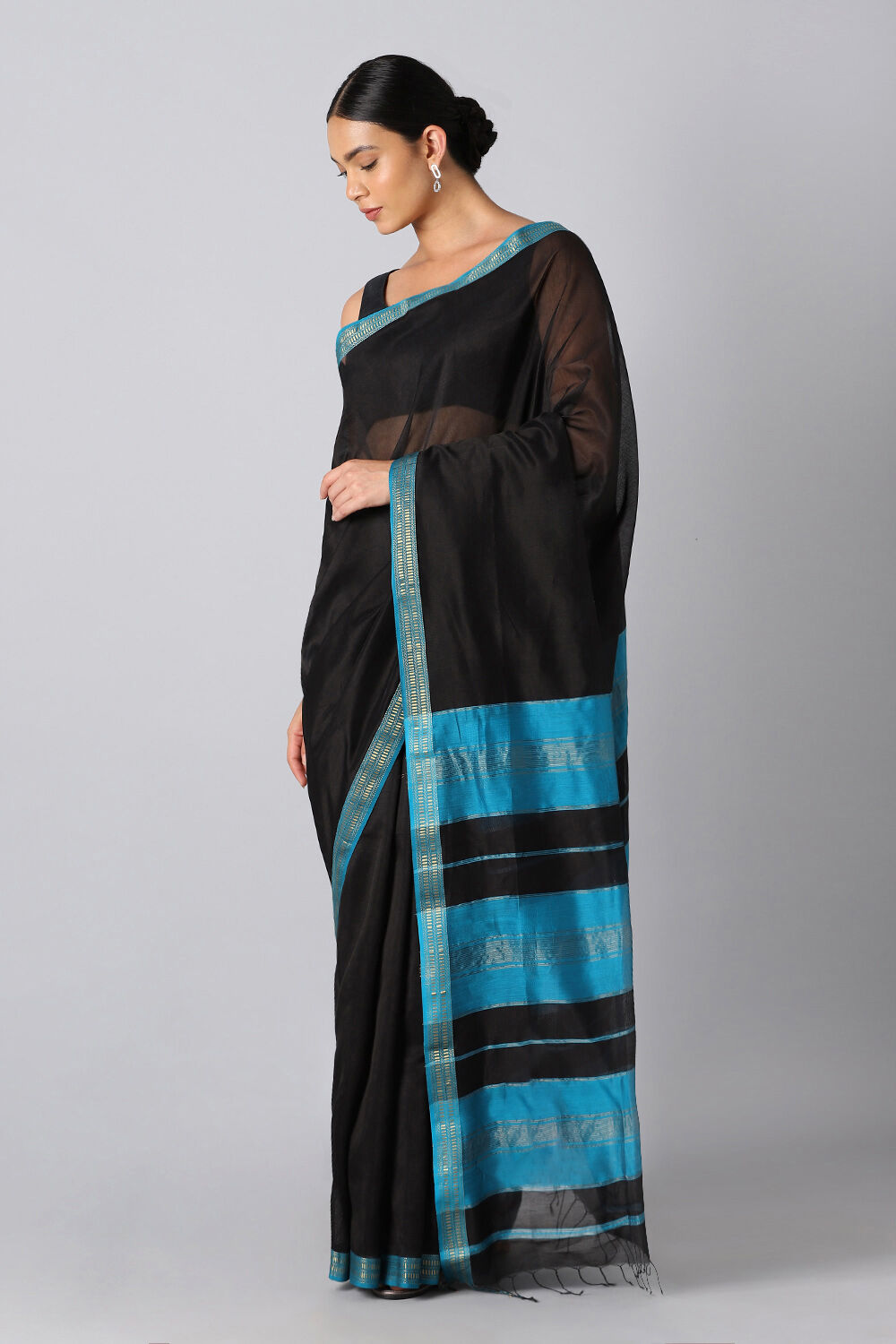 Black Pure Silk Cotton Maheswari Saree image number null