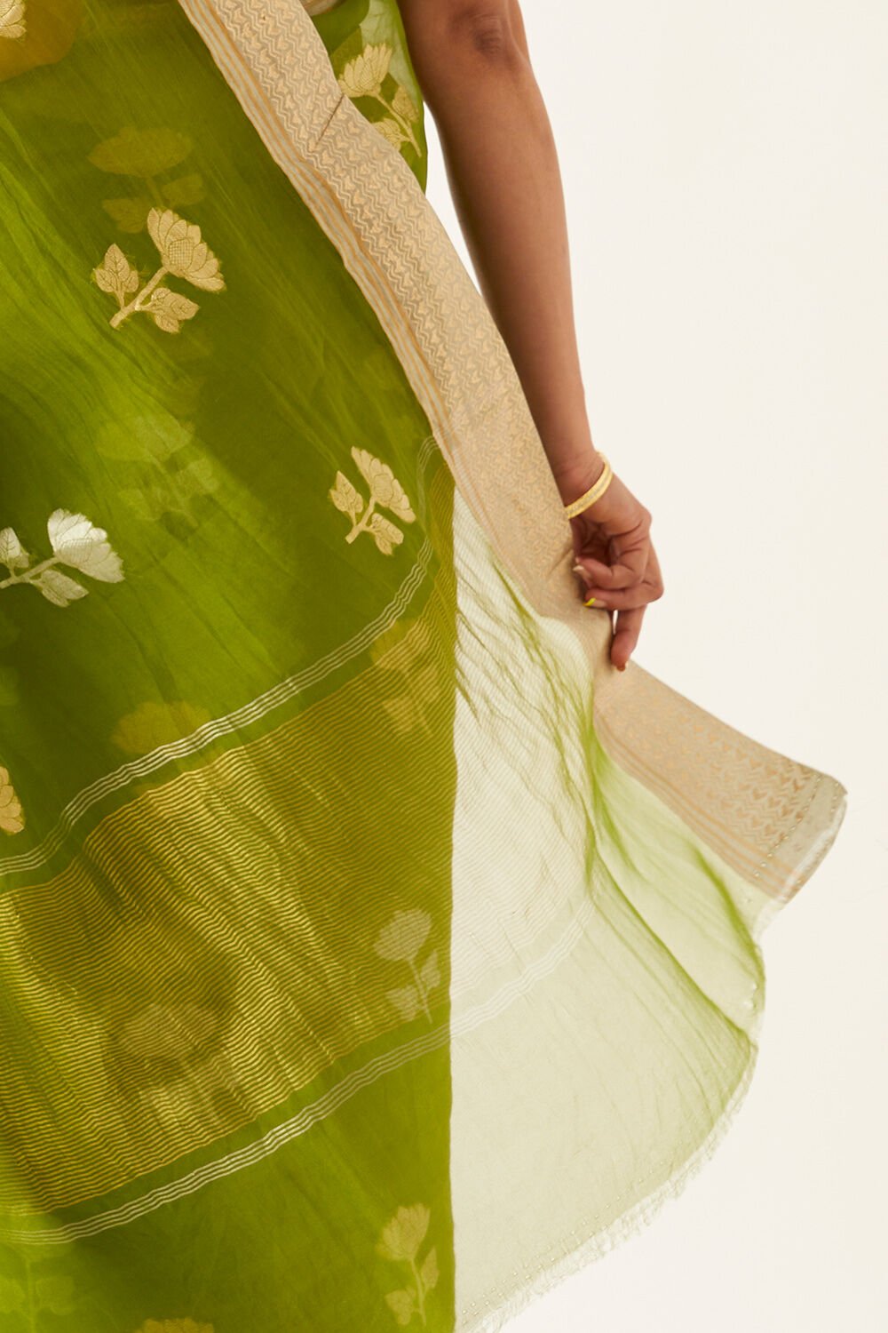 Dark Green Pure Organza Banarasi Saree image number null
