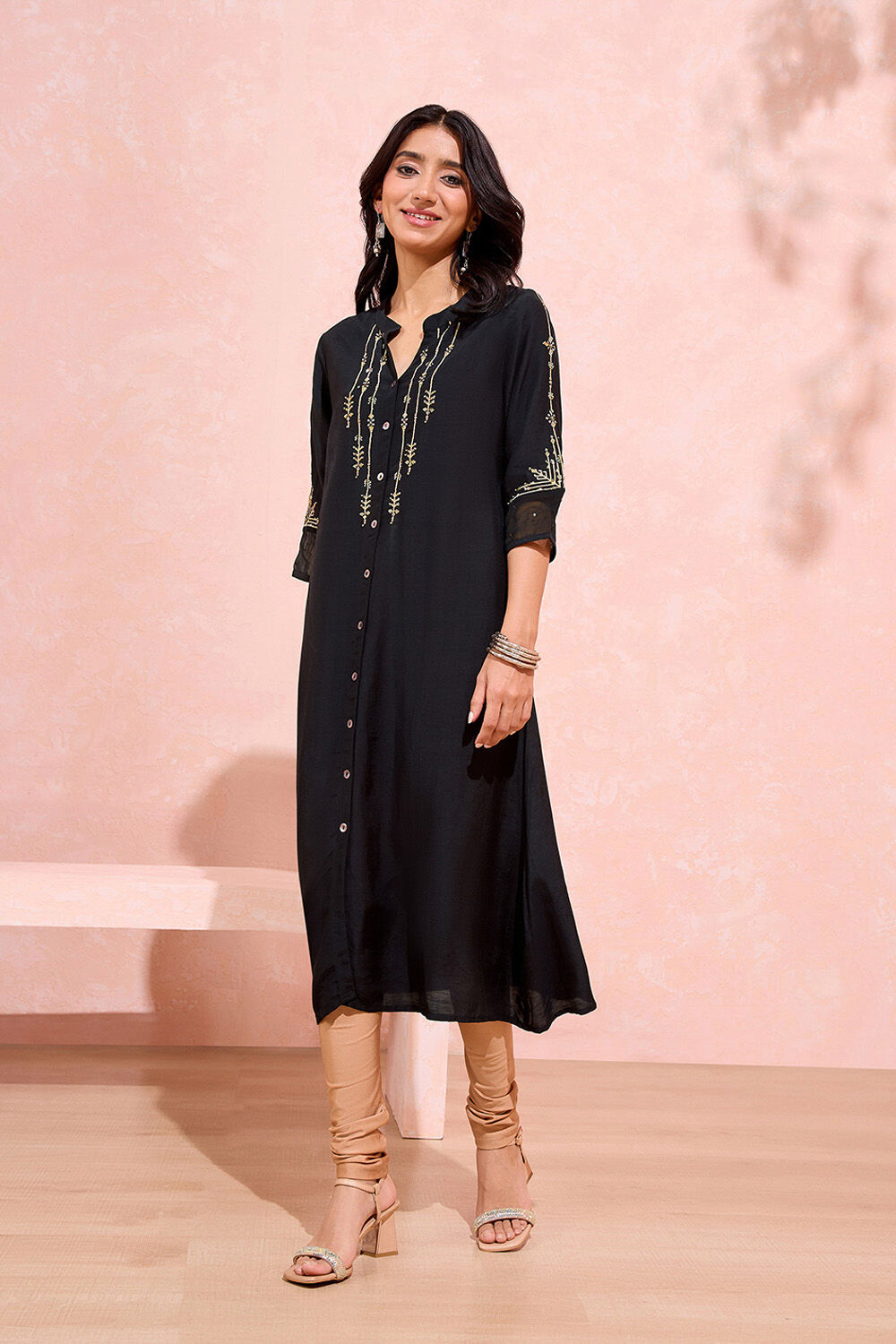 Black Viscose Embroidered Kurta image number null