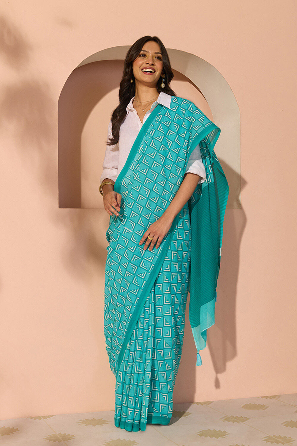 Blue Bengal Screen Printed Pure Cotton Mulmul Saree image number null