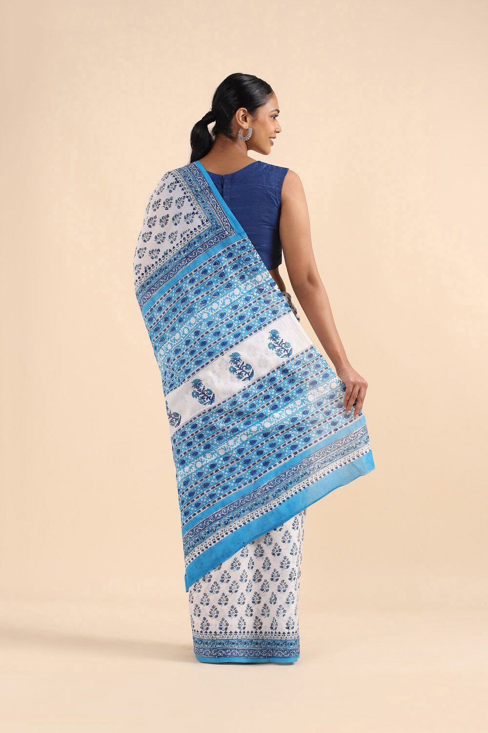 White Pure Cotton Sanganeri Printed Saree image number null