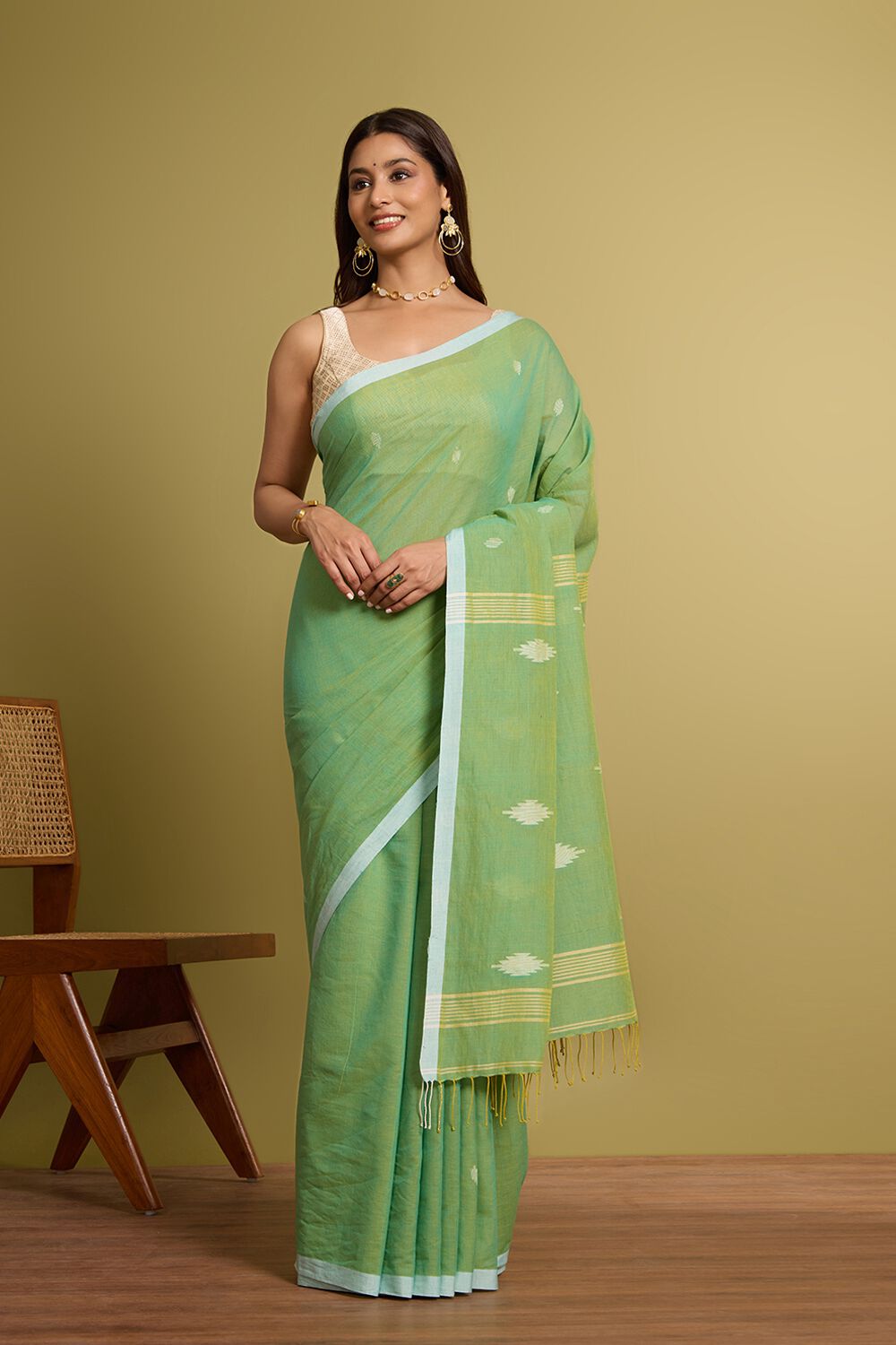 Green Pure Cotton Jamdani Saree image number null