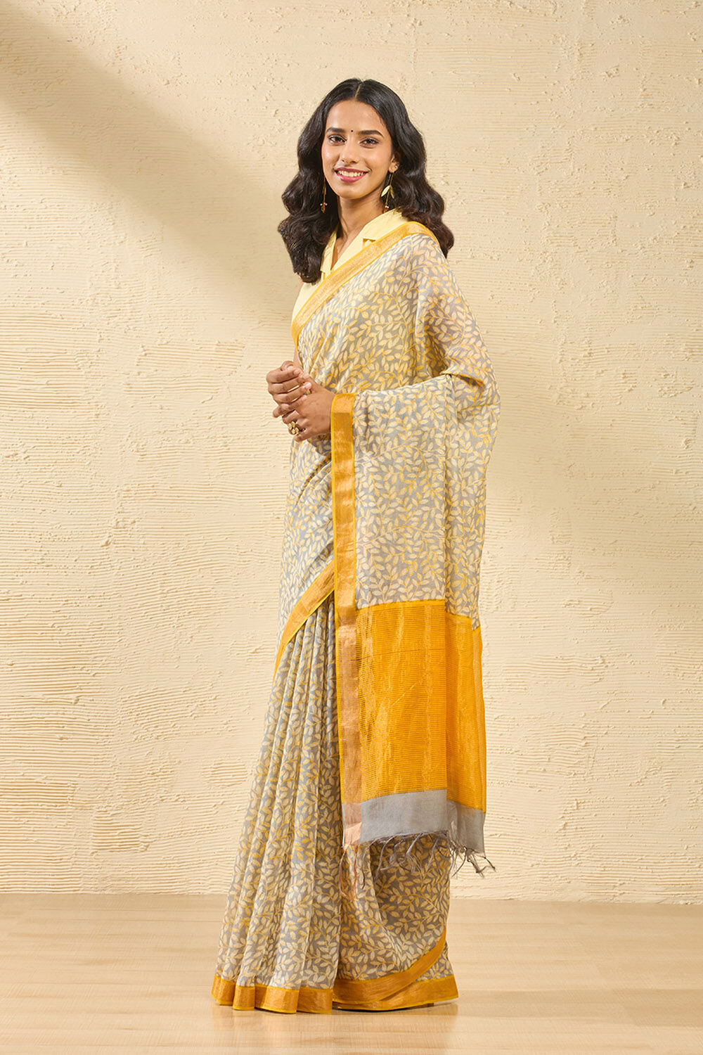 Grey Screen Printed Pure Silk Cotton Saree image number null